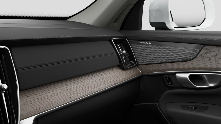 2027 Volvo XC90 B6 AWD Plus Dark Theme 7-Seater-8