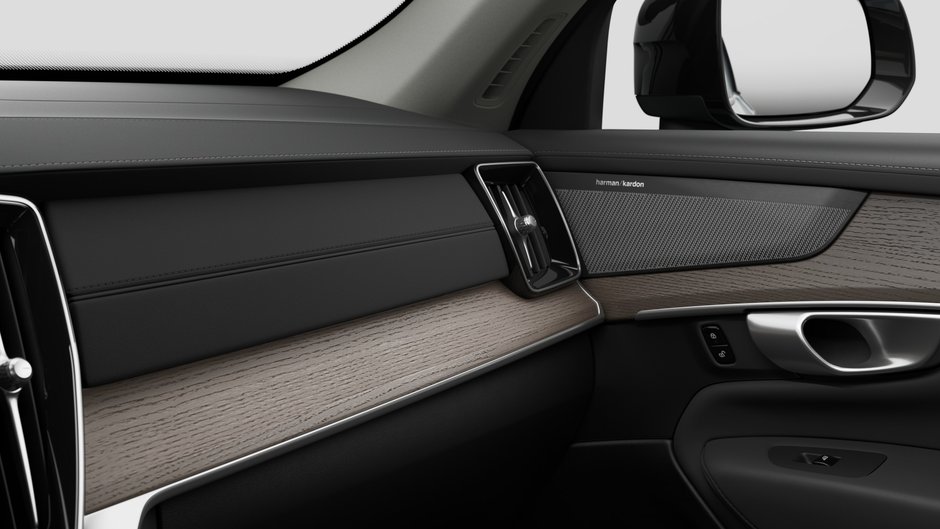 2027 Volvo XC90 B6 AWD Plus Dark Theme 7-Seater-8