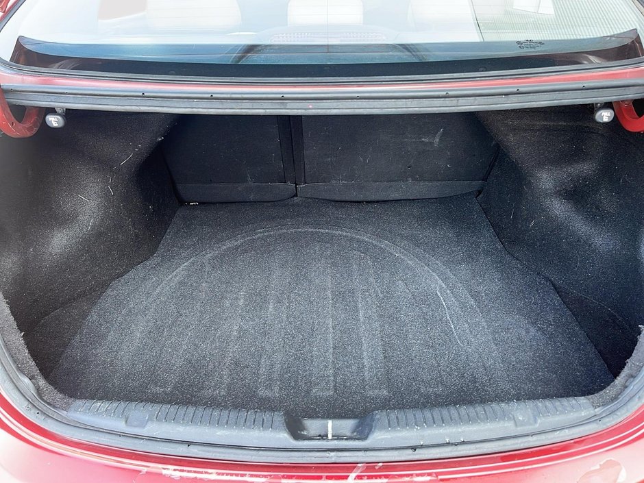 Hyundai Elantra L 2013-5