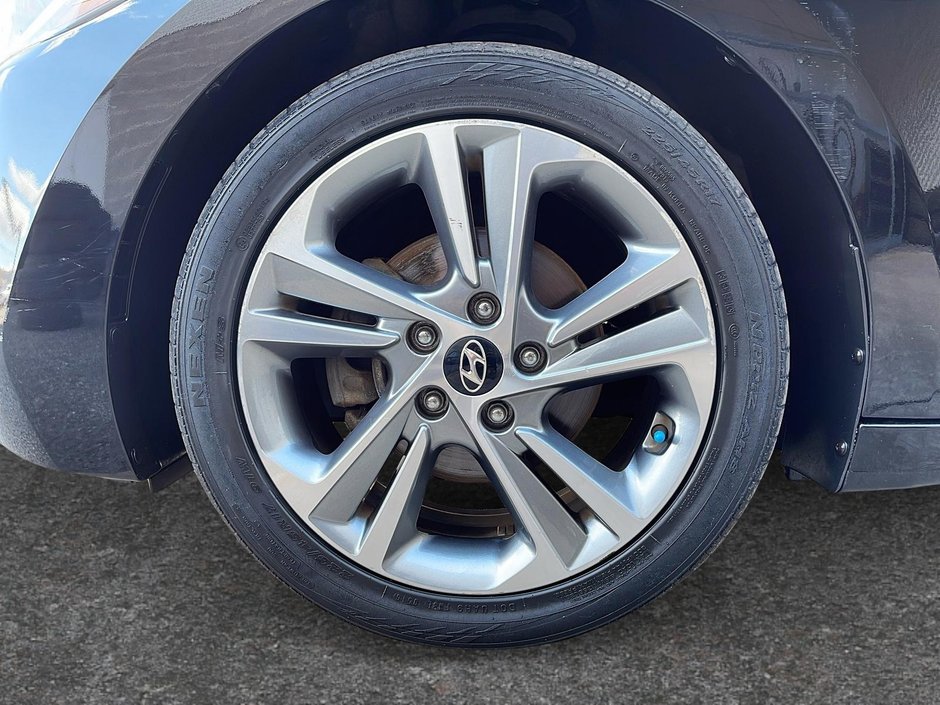 Hyundai Elantra GLS 2017-6