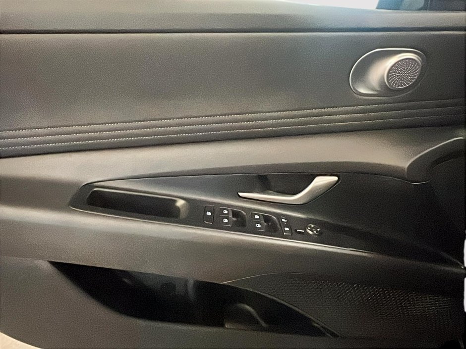 2025 Hyundai Elantra Preferred Mags Sièges Chauffants-10