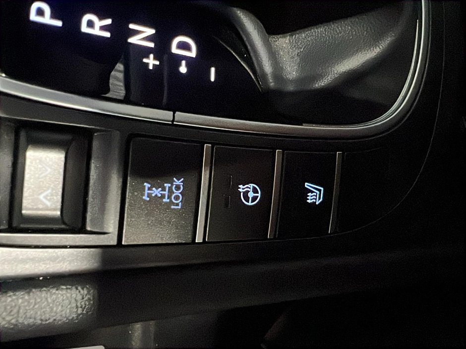 Hyundai Kona Preferred w/Trend Package AWD 2025-13