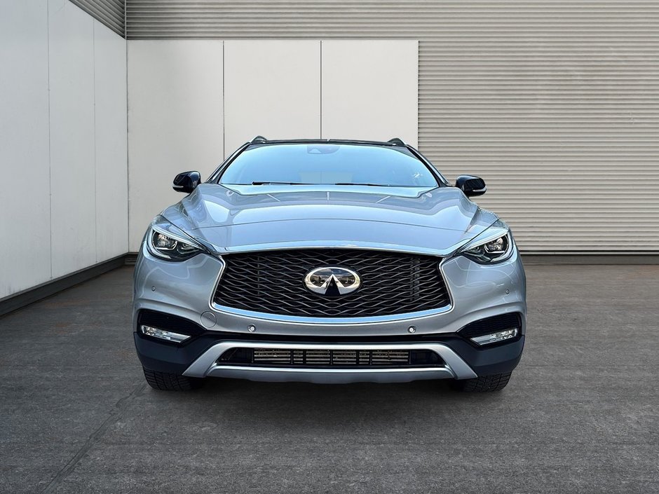 2018 Infiniti QX30 2.0L TURBO LUXE AWD-1