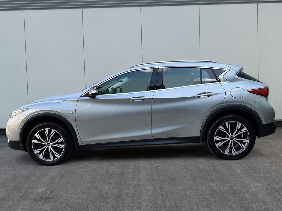 2018 Infiniti QX30 2.0L TURBO LUXE AWD-4