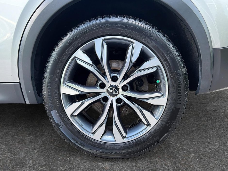 2018 Infiniti QX30 2.0L TURBO LUXE AWD-6
