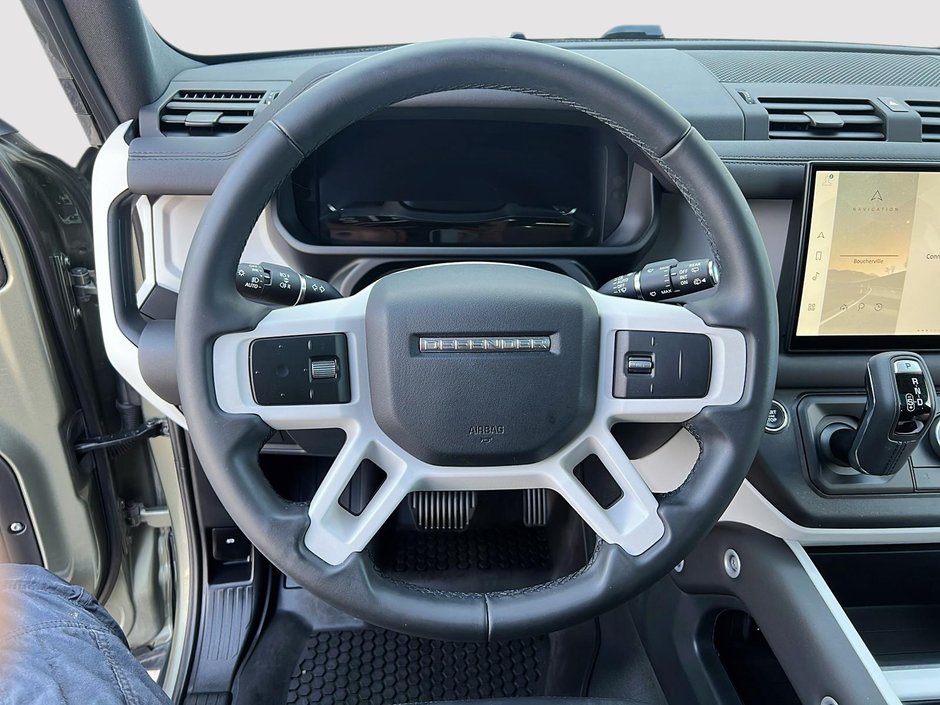 2025 Land Rover Defender 110 S-11