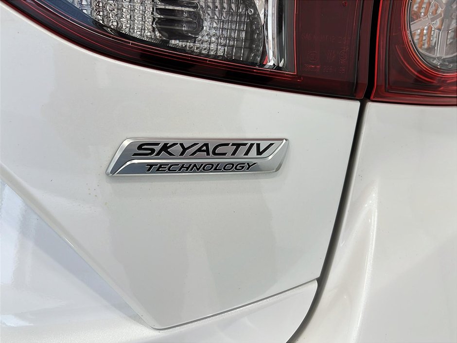 Mazda 3 Sport GT 2018-15