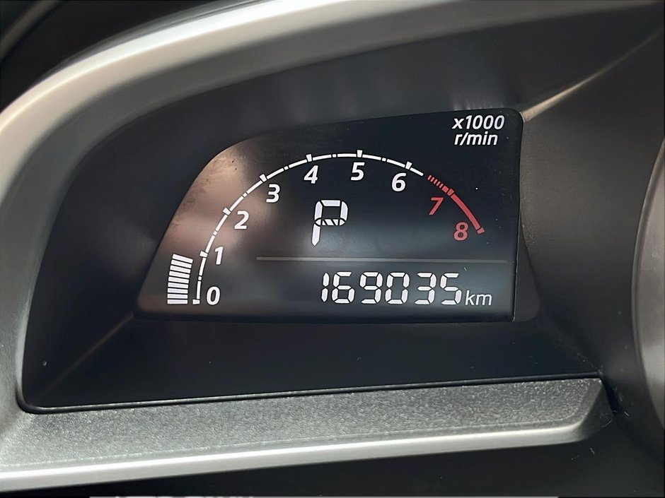 2014 Mazda 3 GS-SKY-12