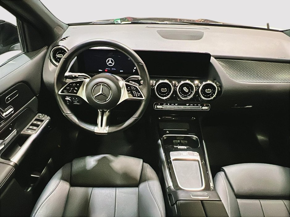 2026 Mercedes-Benz GLA 250-8