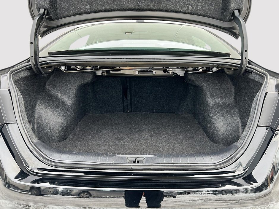 2023 Nissan Altima SR AWD MODEL SPORT-5