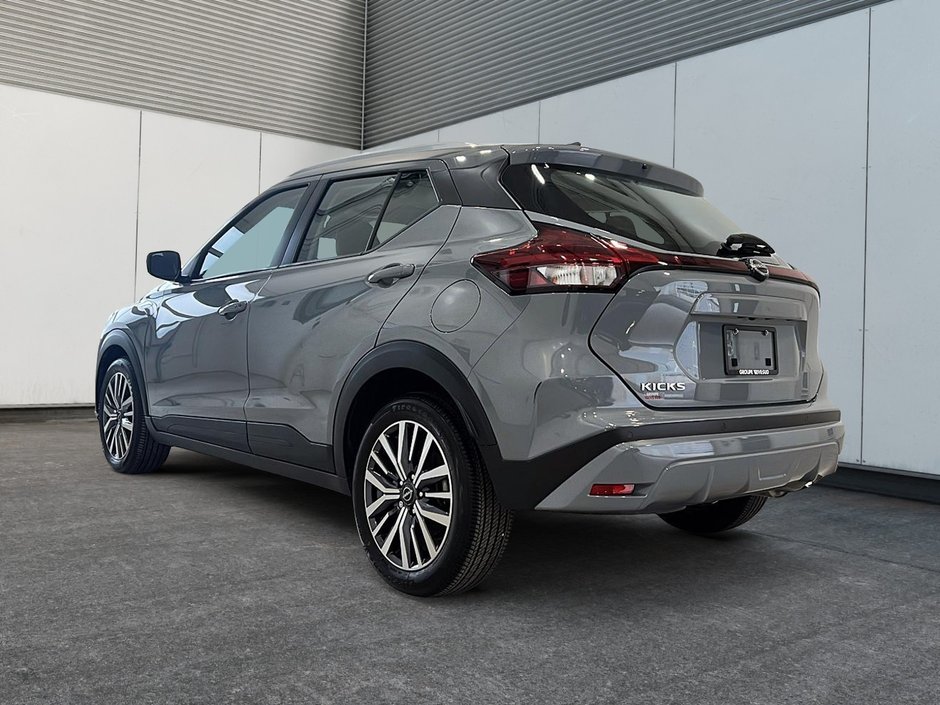 Nissan Kicks Play SV 2025-3