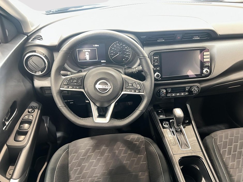 Nissan Kicks Play SV 2025-9