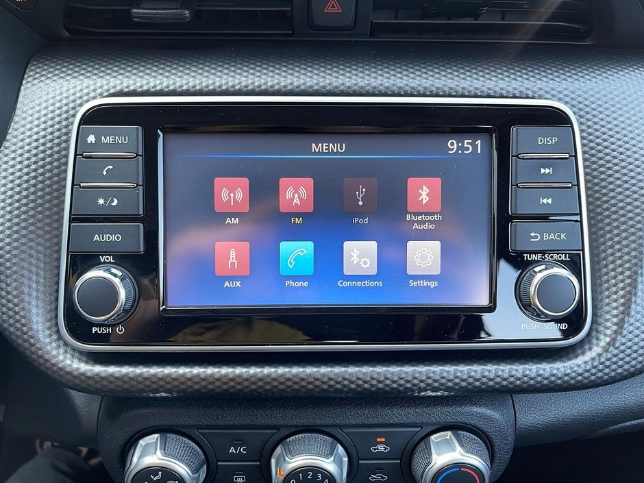 Nissan Kicks S 2019-16