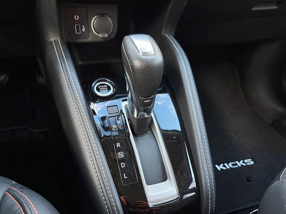 2019 Nissan Kicks SR-14