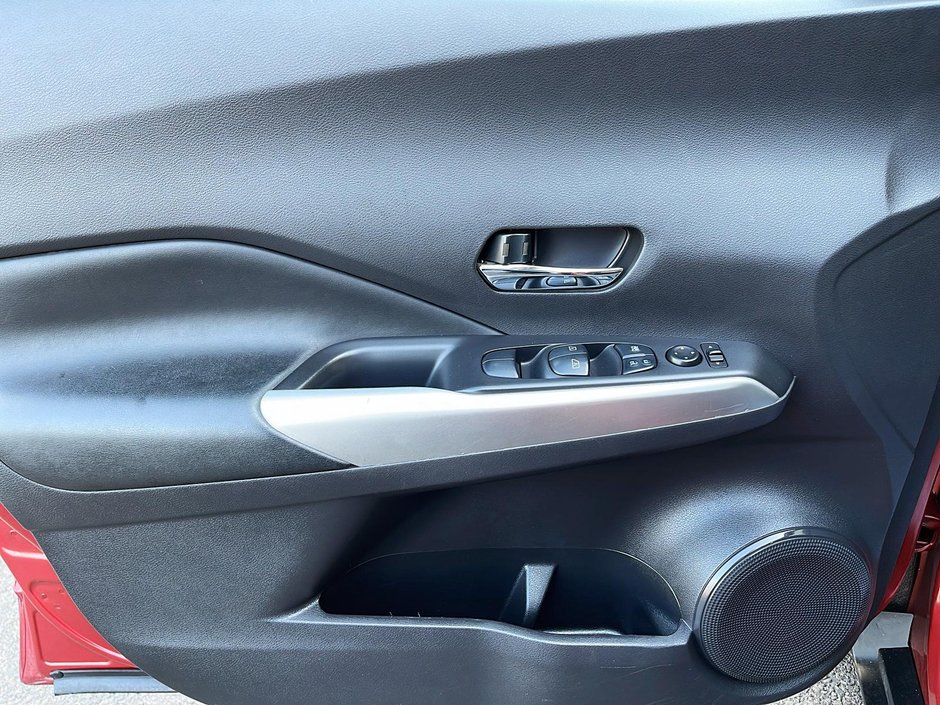 2020 Nissan Kicks SR-10