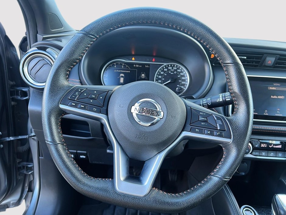 2020 Nissan Kicks SR-11