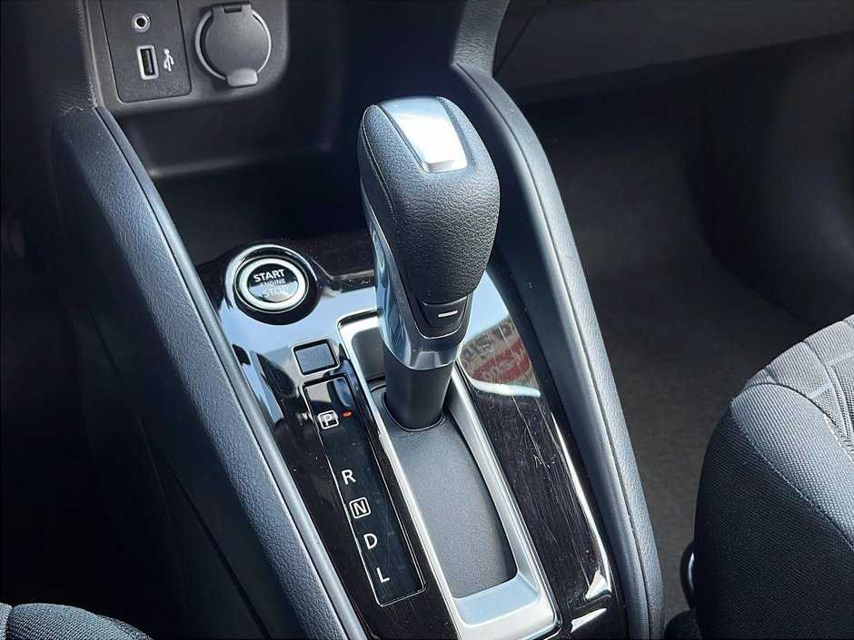 2021 Nissan Kicks S-14