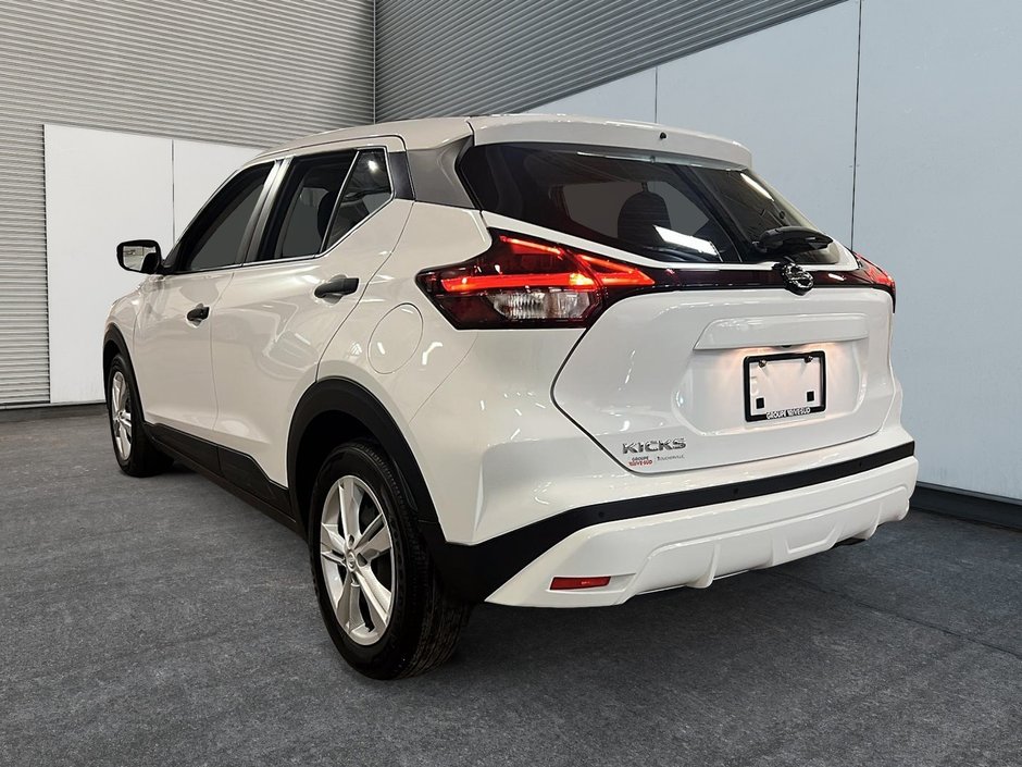 2021 Nissan Kicks S-3
