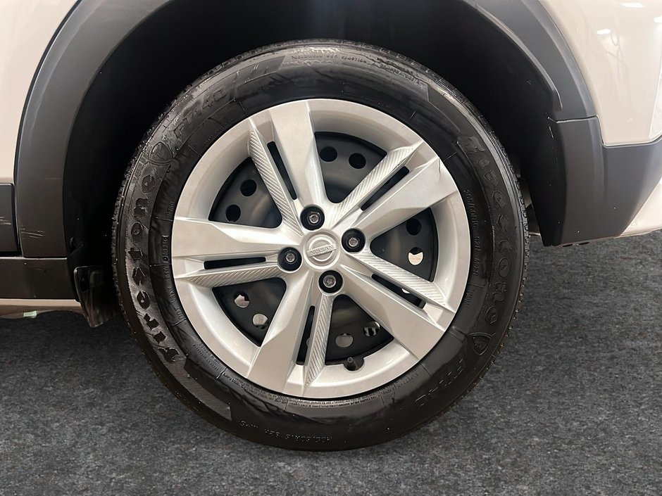 2021 Nissan Kicks S-6