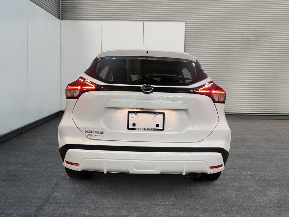 2021 Nissan Kicks S-2