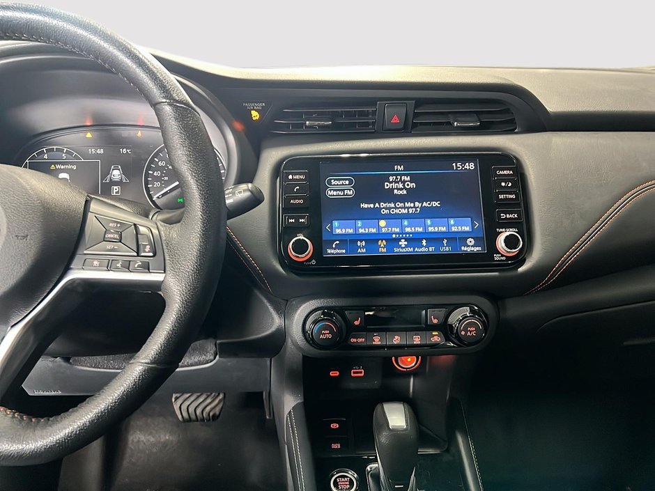 2022 Nissan Kicks SR-14