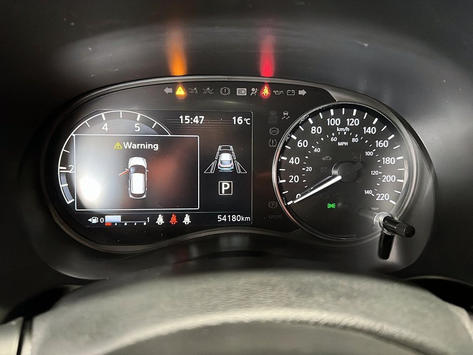 2022 Nissan Kicks SR-11