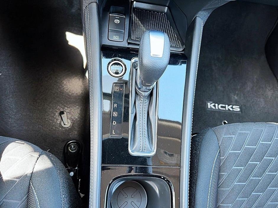 2023 Nissan Kicks SV-14