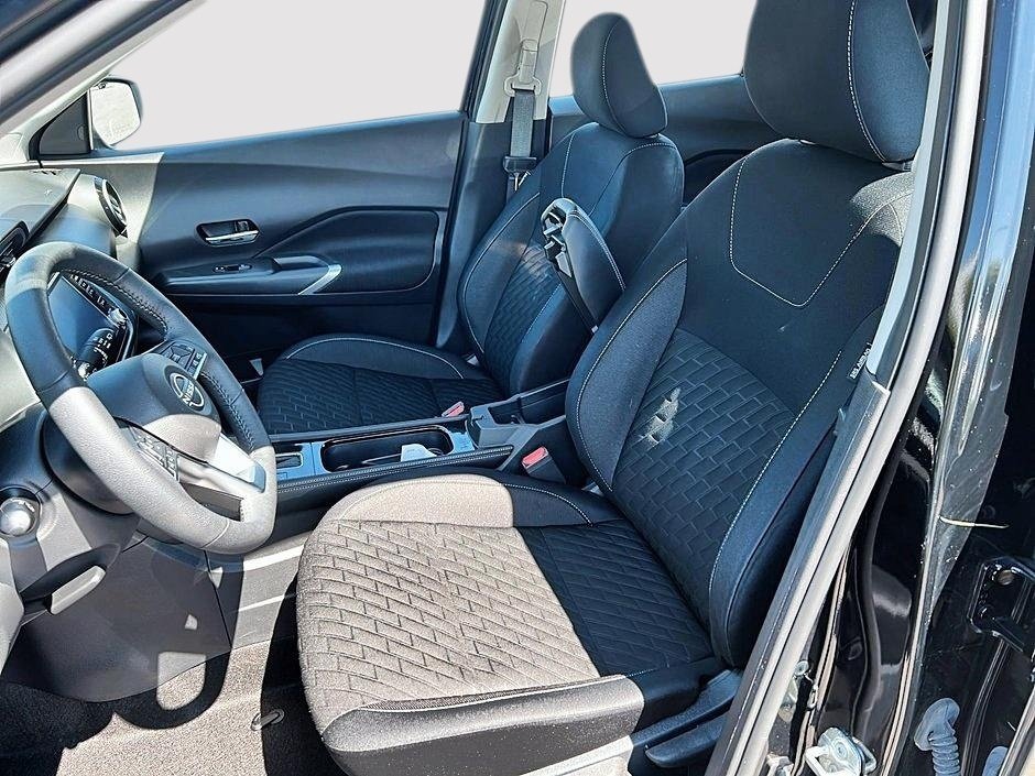 2023 Nissan Kicks SV-8