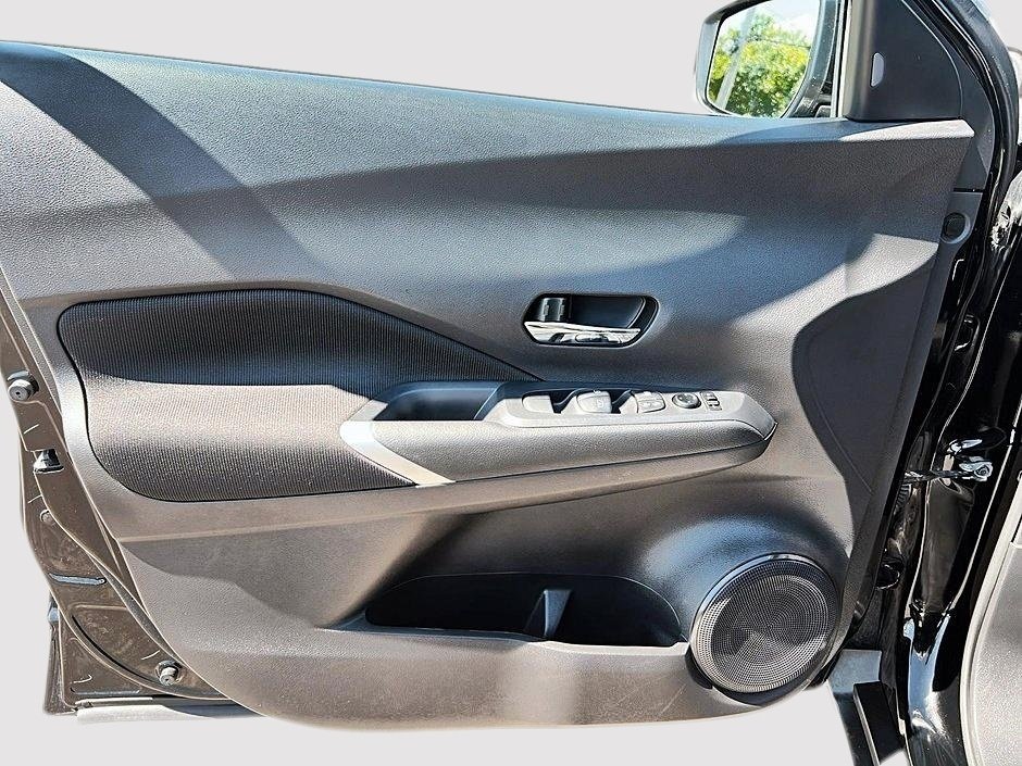 2023 Nissan Kicks SV-10
