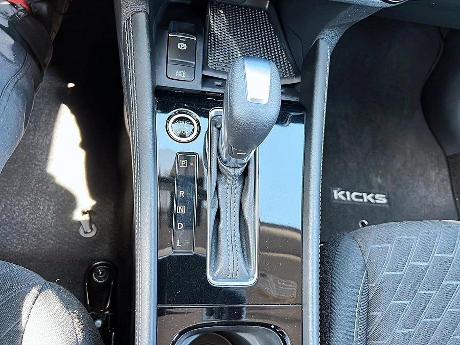 2023 Nissan Kicks SV-13