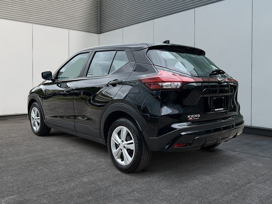 2023 Nissan Kicks S-4
