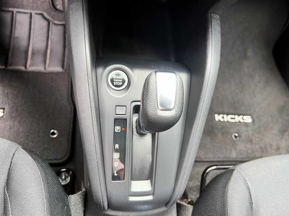 2023 Nissan Kicks S-13