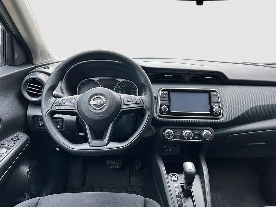 2023 Nissan Kicks S-9