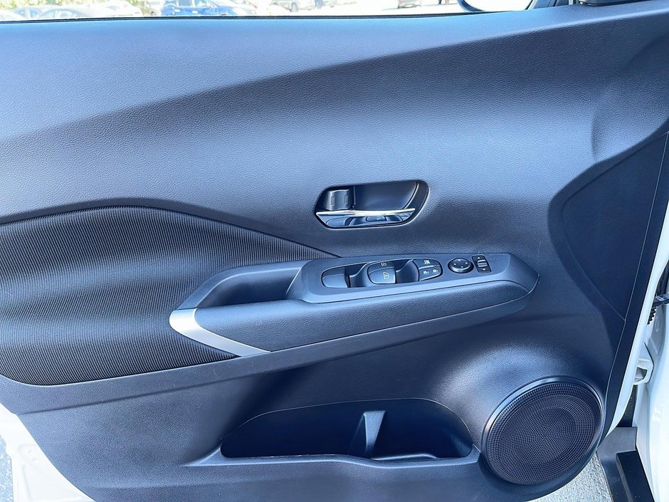 2023 Nissan Kicks SV-10