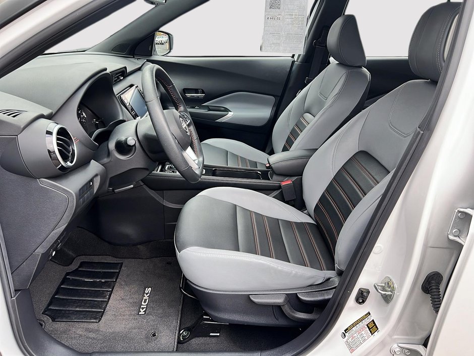 2023 Nissan Kicks SR-8