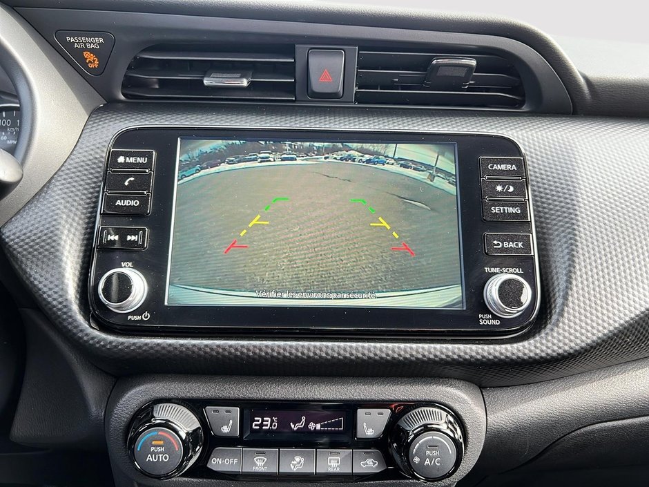 Nissan Kicks SV 2023-13