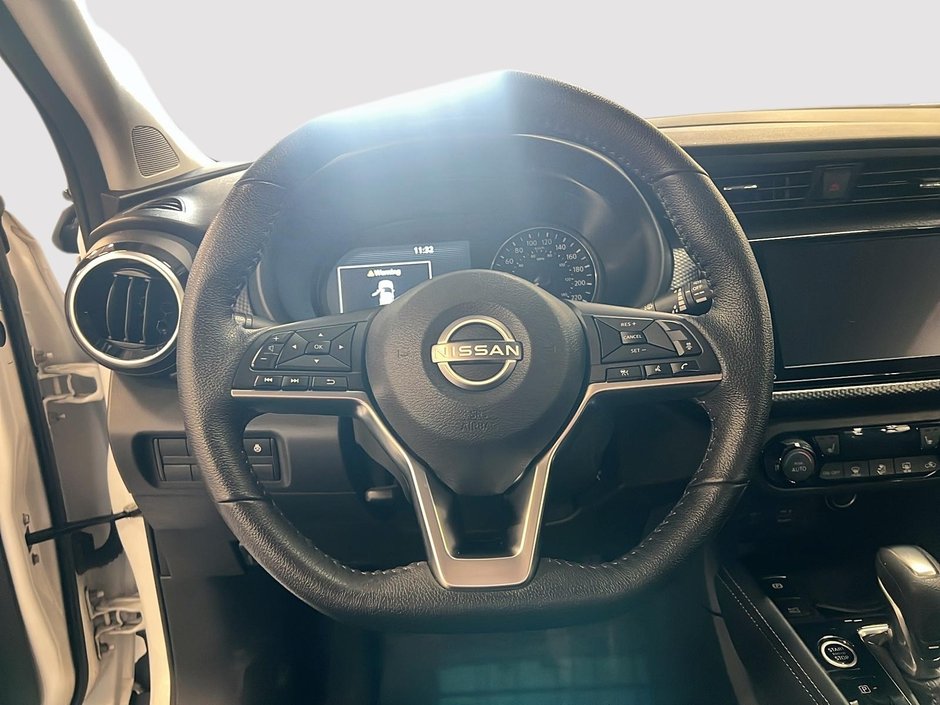 Nissan Kicks SV 2023-11