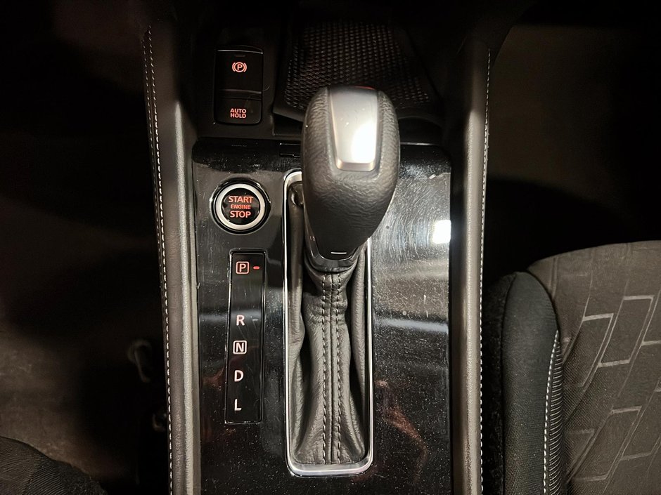 Nissan Kicks SV 2023-13