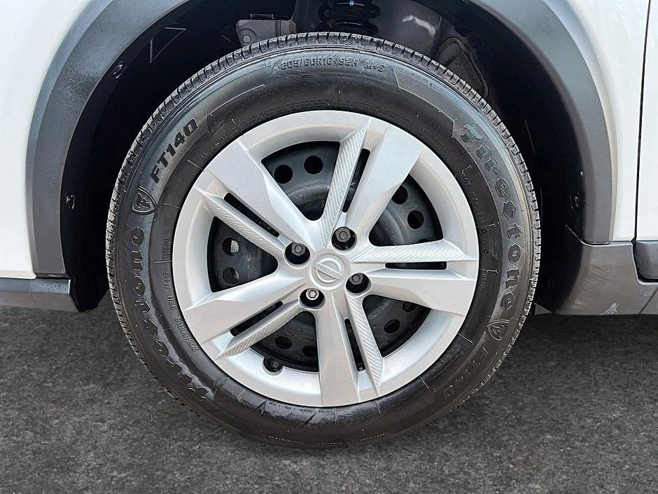 2024 Nissan Kicks S-6