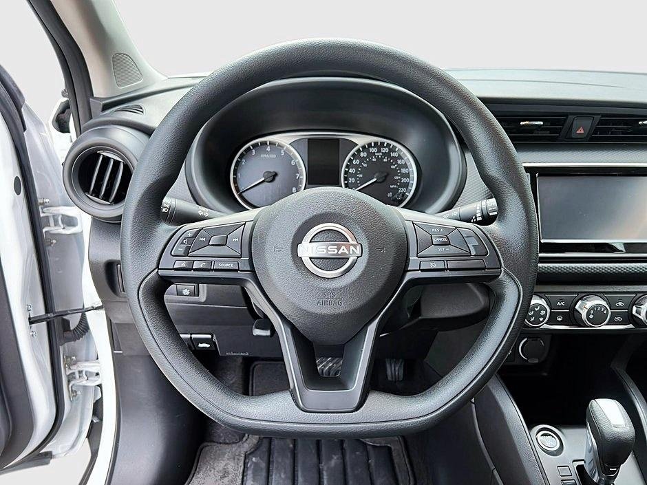 2024 Nissan Kicks S-11