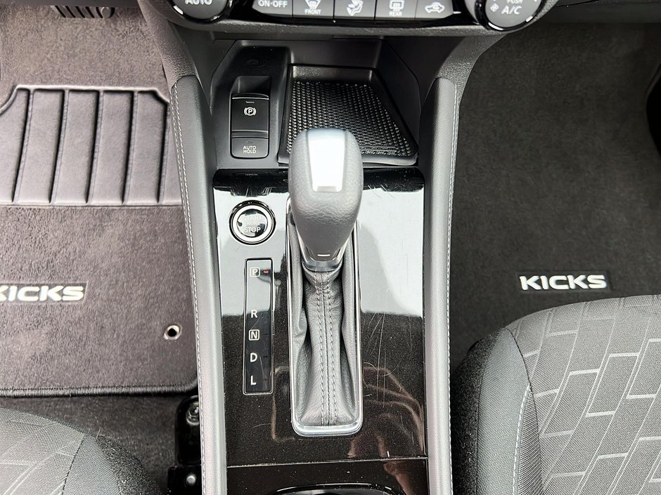 2024 Nissan Kicks SV-12