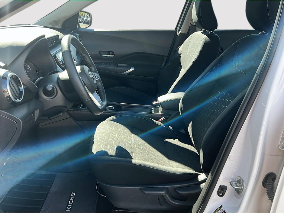 Nissan Kicks SV 2024-8