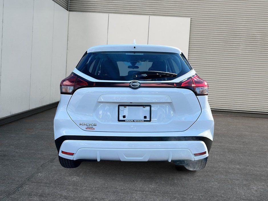 2024 Nissan Kicks S-2