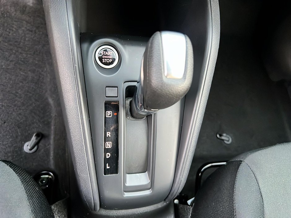 2024 Nissan Kicks S-13