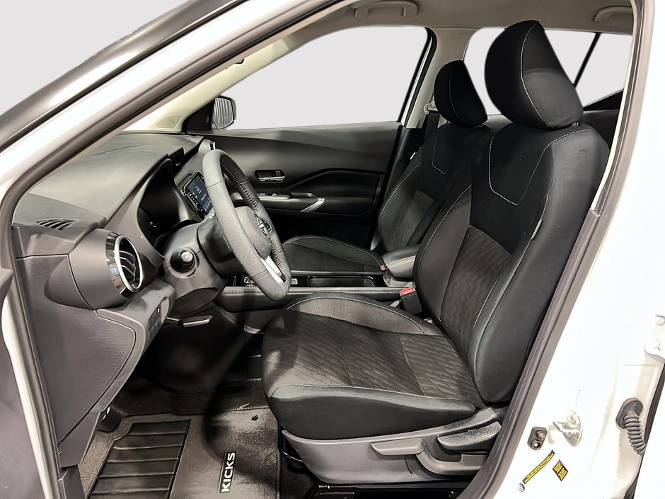 2024 Nissan Kicks SV-7