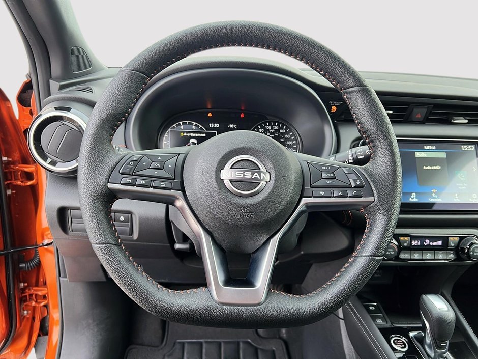 2024 Nissan Kicks SR-11