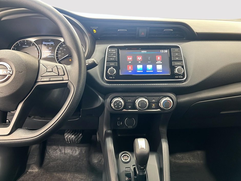 2024 Nissan Kicks S-14