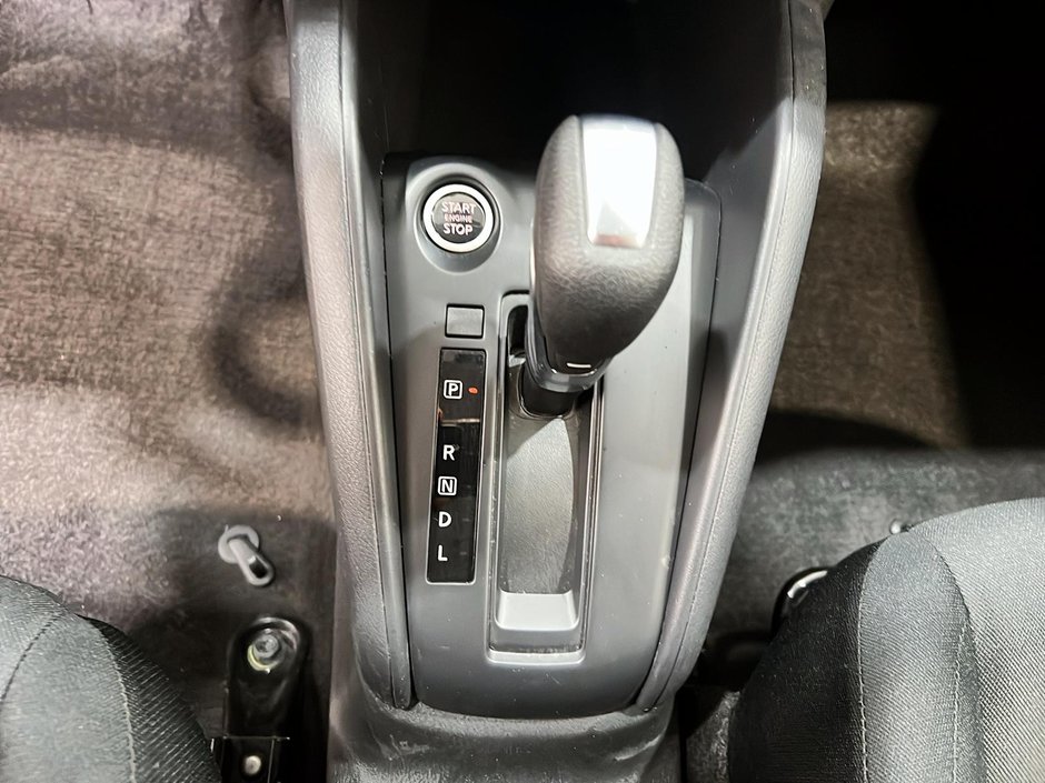 2024 Nissan Kicks S-12