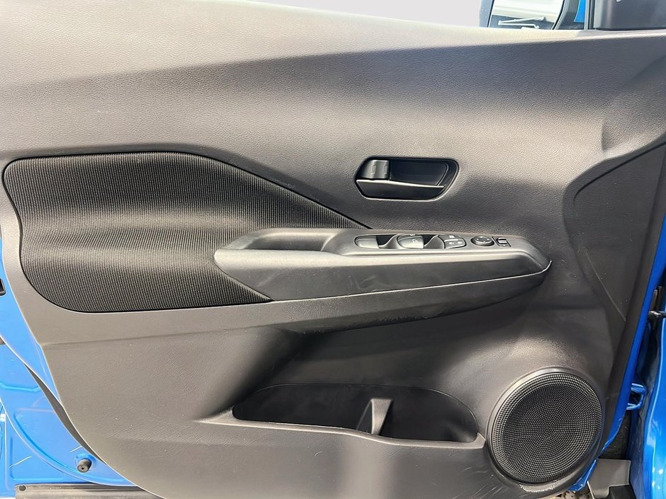 2024 Nissan Kicks S-9