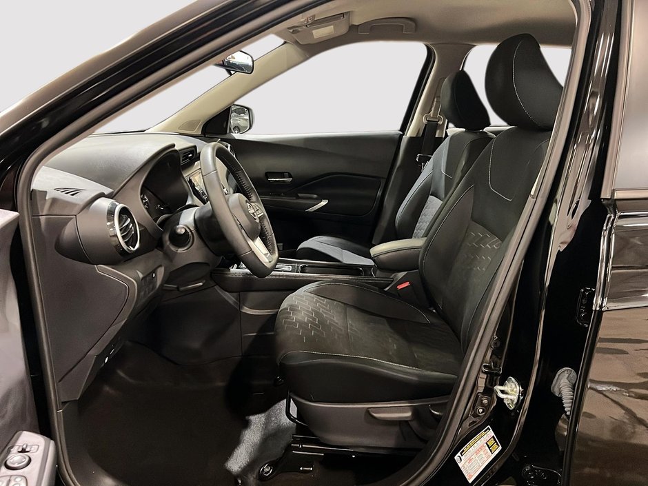 2024 Nissan Kicks SV-8